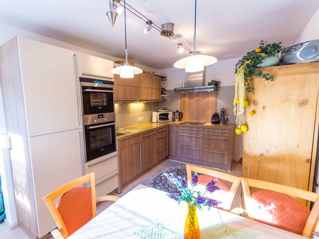 Ferienwohnung Reitgestuet Waldeck ザールフェルデン・アム・シュタイナーネン・メアー 部屋 写真