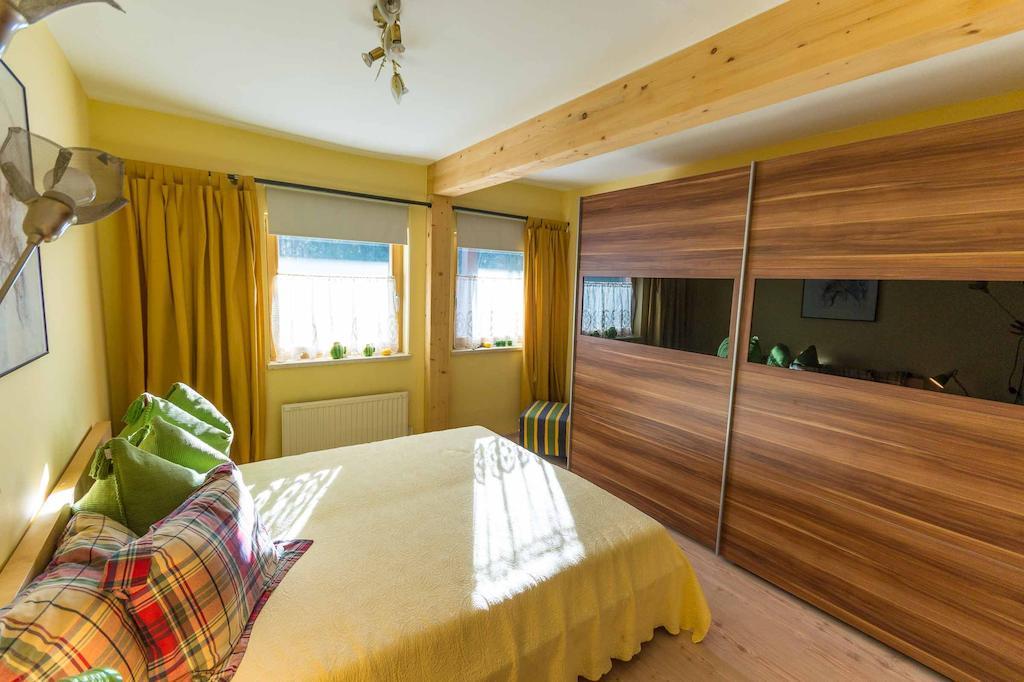 Ferienwohnung Reitgestuet Waldeck ザールフェルデン・アム・シュタイナーネン・メアー エクステリア 写真